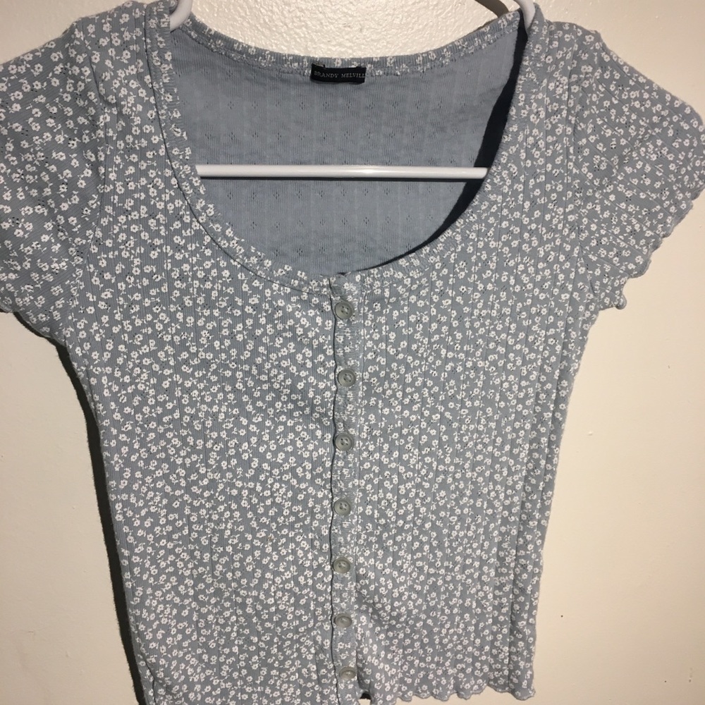 Brandy Melville Zelly Top